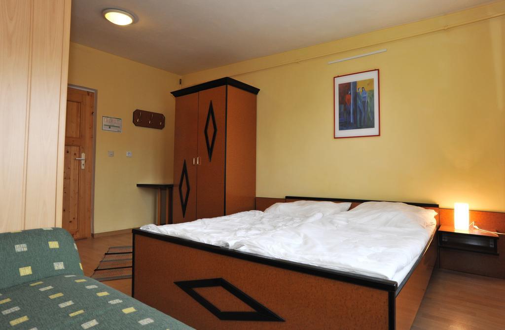 درانسكي Nohotel Hostel الغرفة الصورة